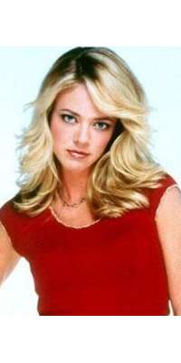 Lisa Robin Kelly, American actress (That '70s Show)., dies at age 43
